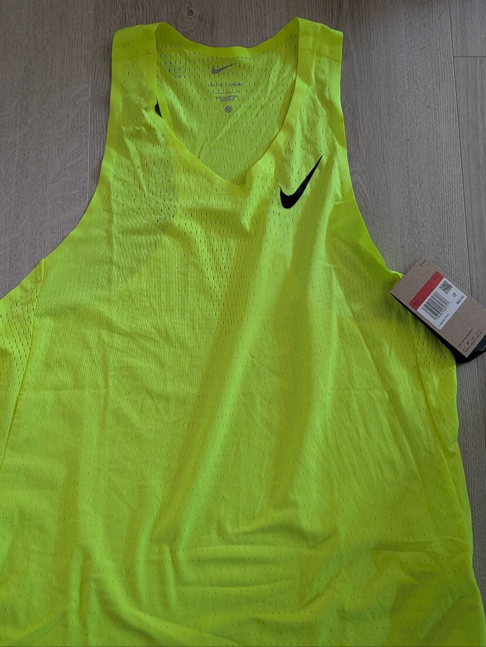 Nike AeroSwift Dri-FIT ADV Singlet Tank FN4231-702 Volt Green Men’s L NWT $90